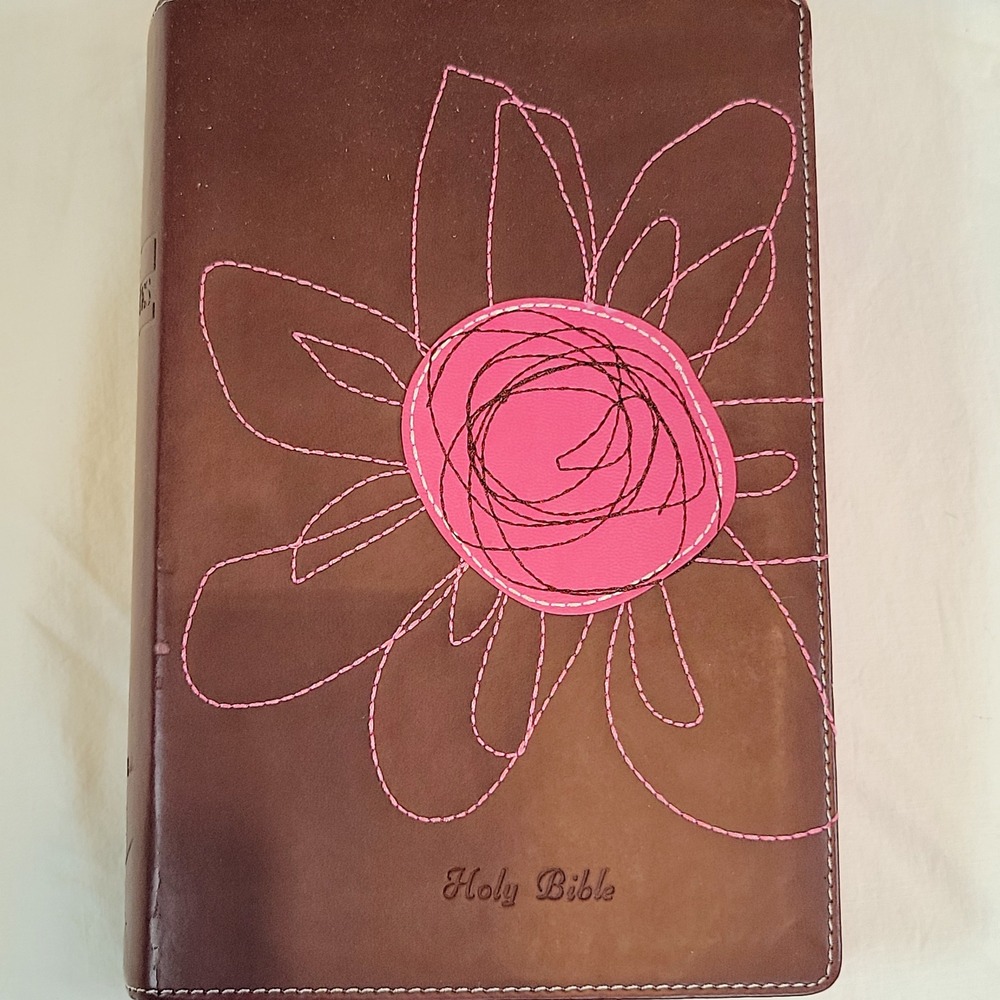 Zondervan NIV True Images Bible Teen Girls Brown Pink Flower Italian Duo-Tone